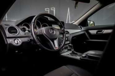 MERCEDES BENZ C 300