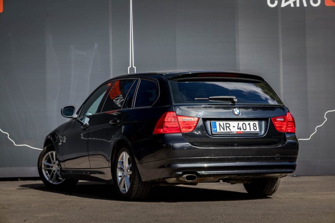 BMW 320