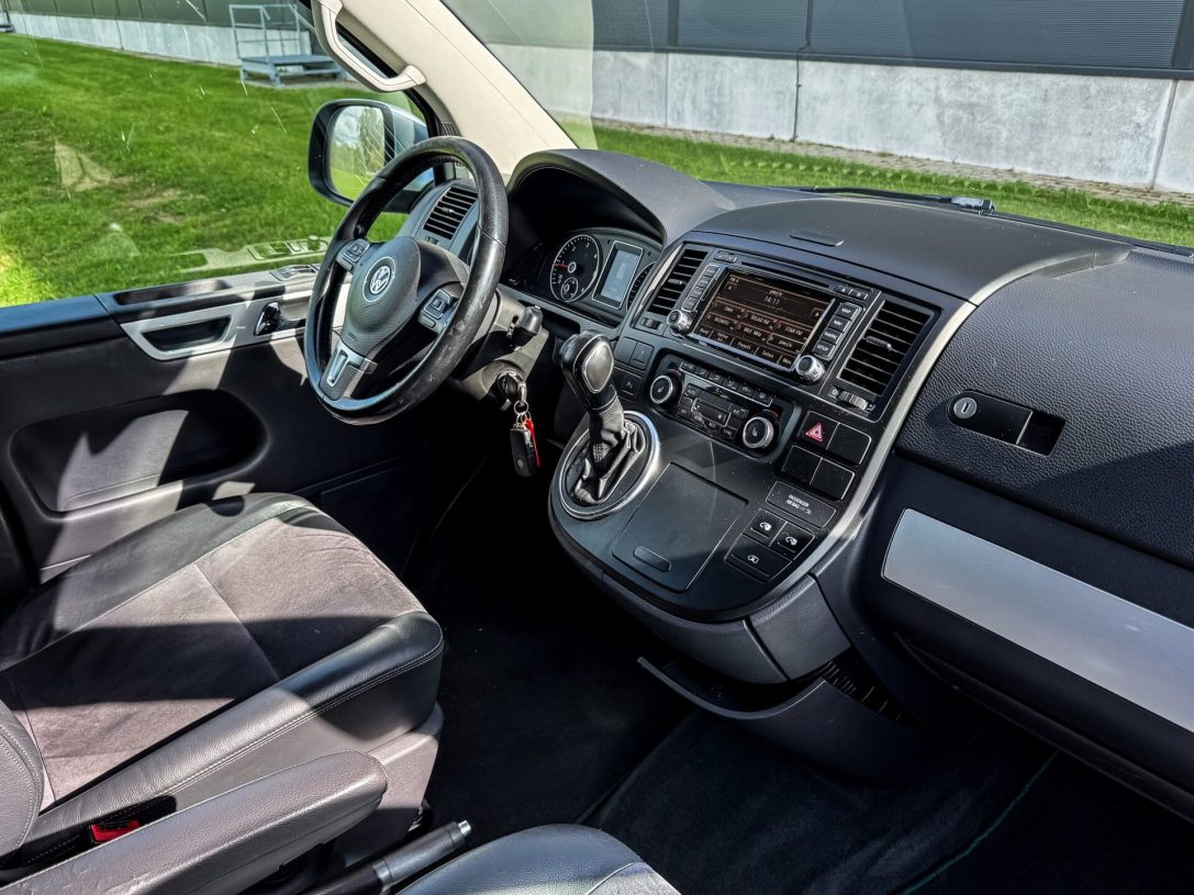 VW MULTIVAN