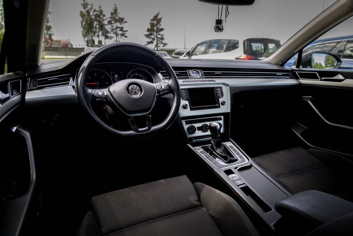 VW PASSAT