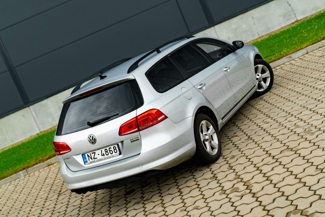 VW PASSAT