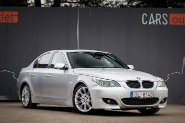 BMW 525
