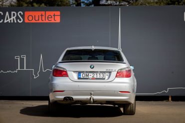 BMW 525