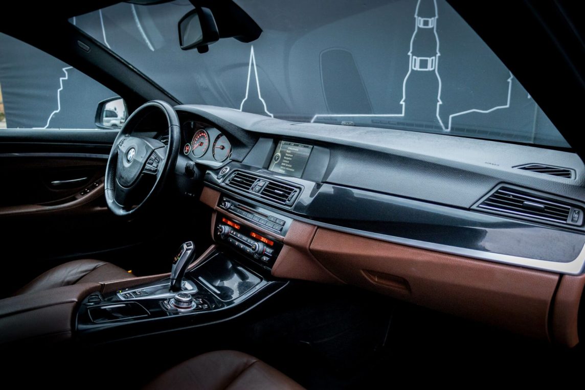 BMW 525