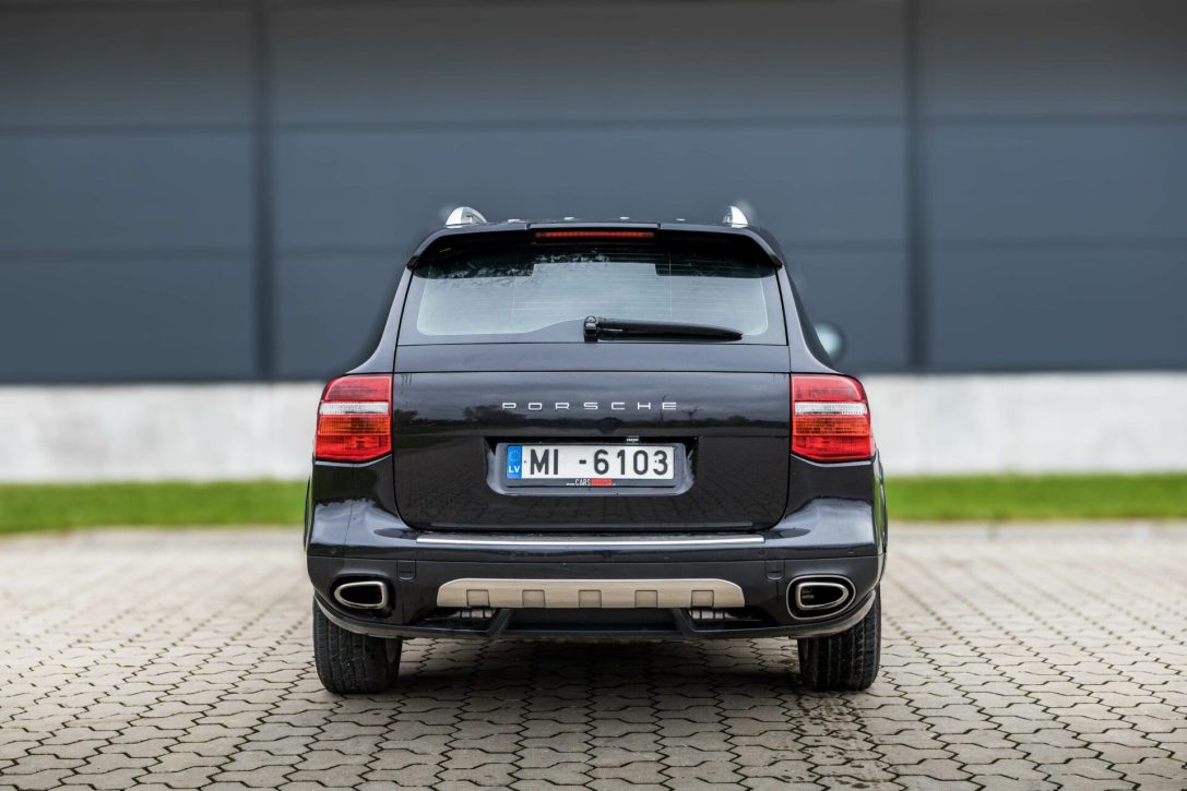 PORSCHE CAYENNE