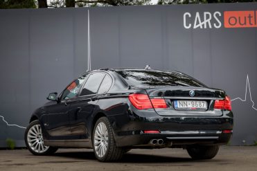 BMW 730