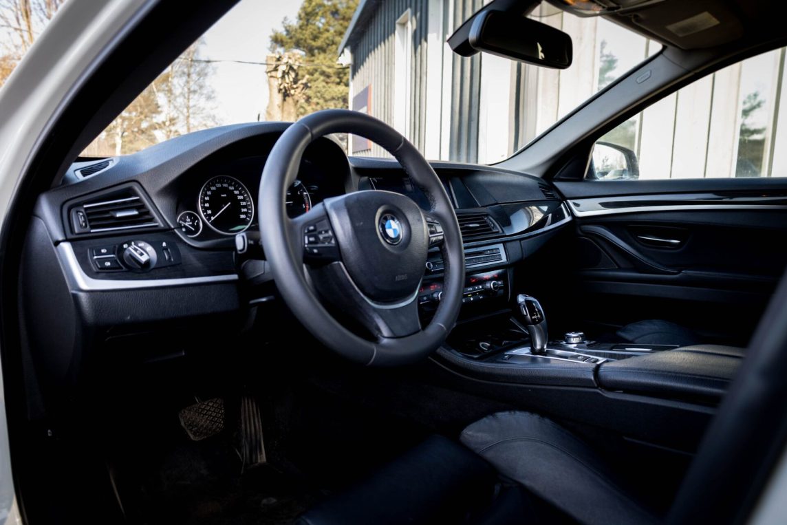BMW 525