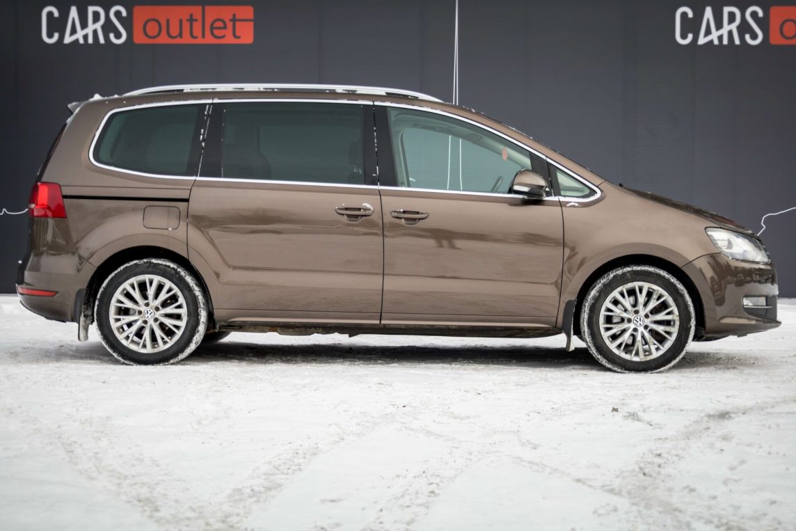 VW SHARAN