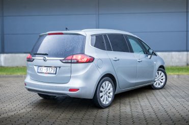 OPEL ZAFIRA TOURER