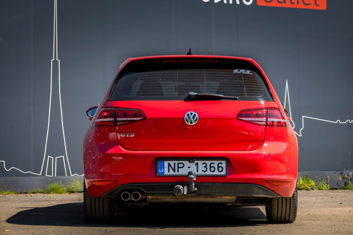VW GOLF