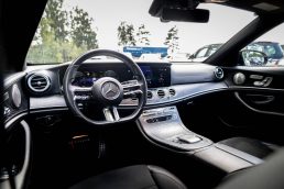 MERCEDES BENZ E220 D
