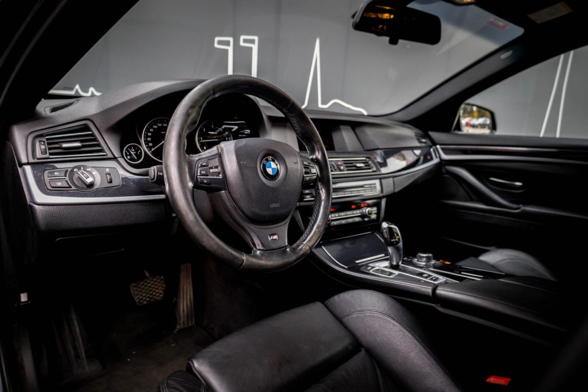 BMW 525