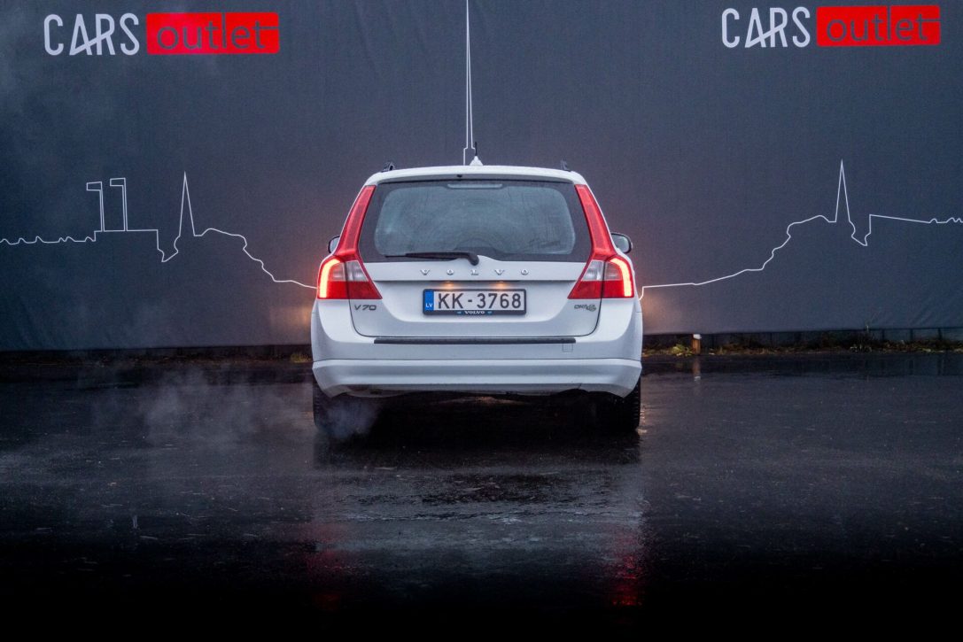 VOLVO V70