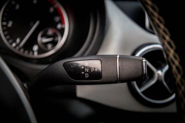 MERCEDES BENZ B 200