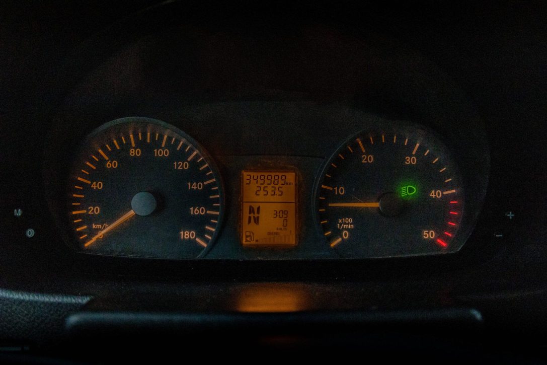 MERCEDES BENZ SPRINTER 318