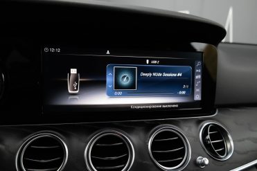 MERCEDES BENZ E 220 D 4MATIC