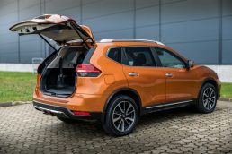 NISSAN X TRAIL