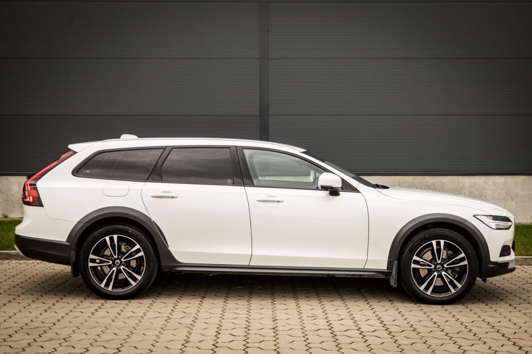 VOLVO V90 CROSS COUNTRY