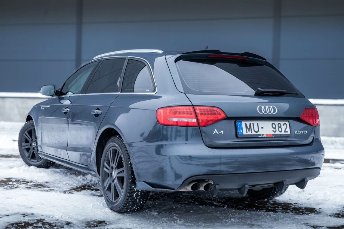 AUDI A4