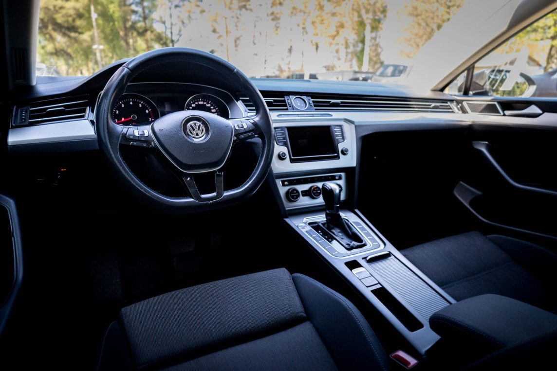 VW PASSAT