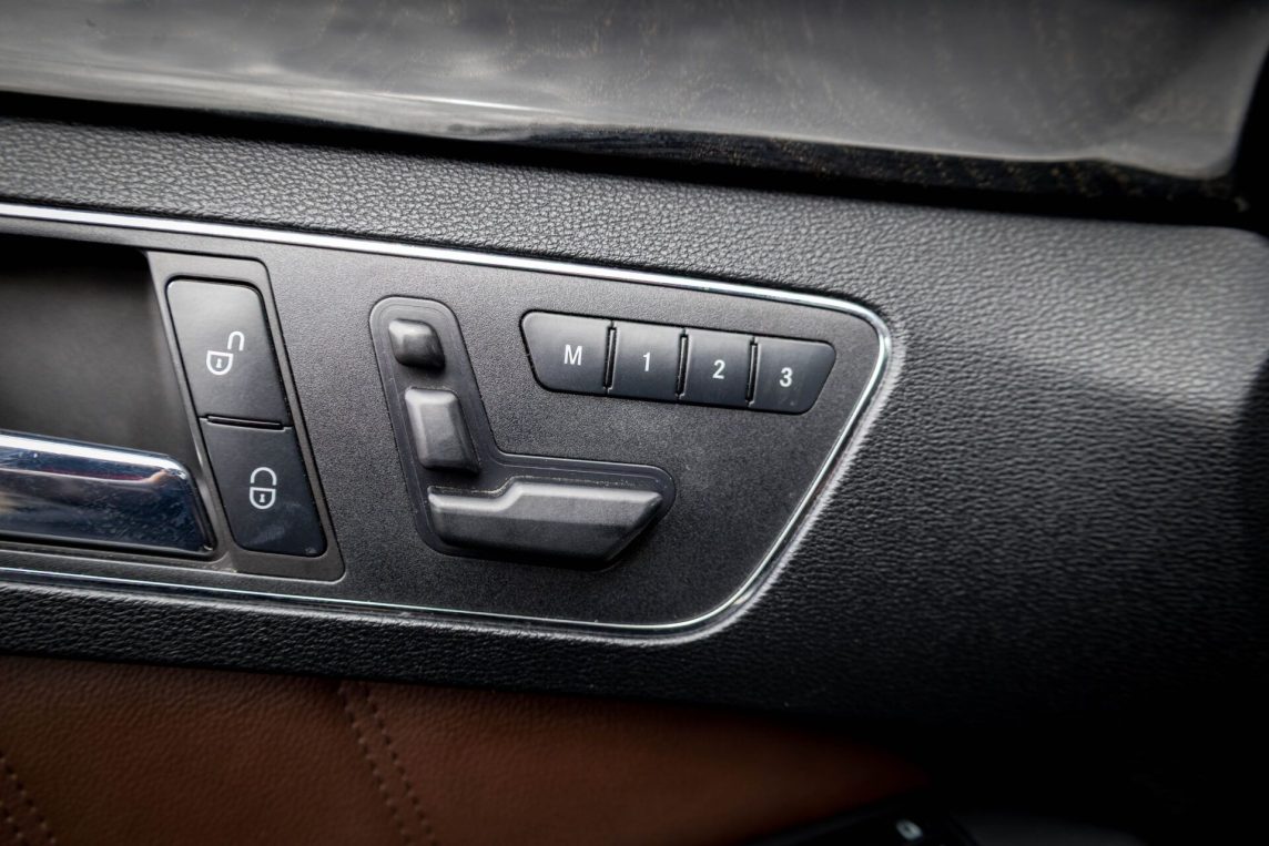 MERCEDES BENZ E350