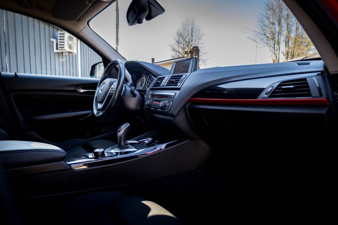 BMW 120