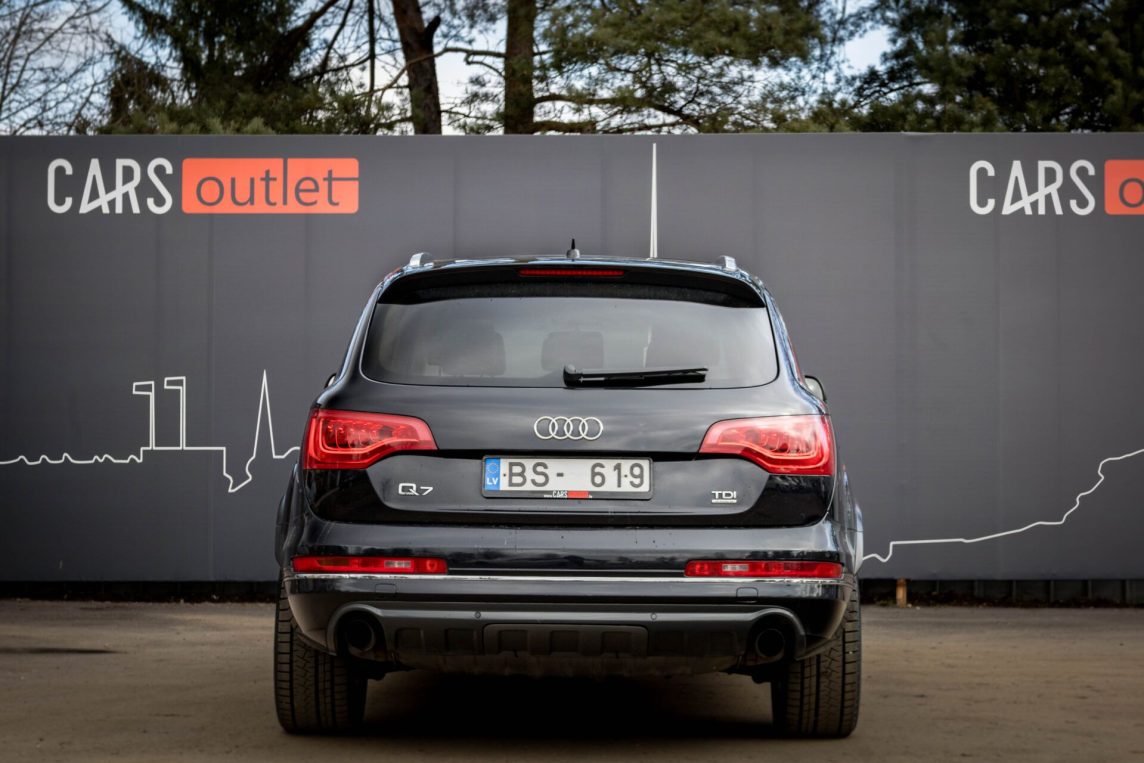 AUDI Q7