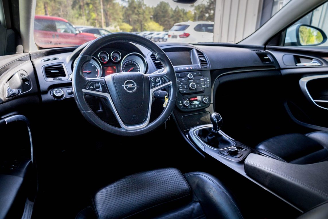OPEL INSIGNIA