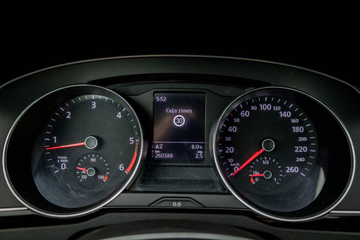 VW PASSAT