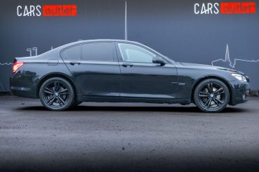 BMW 730