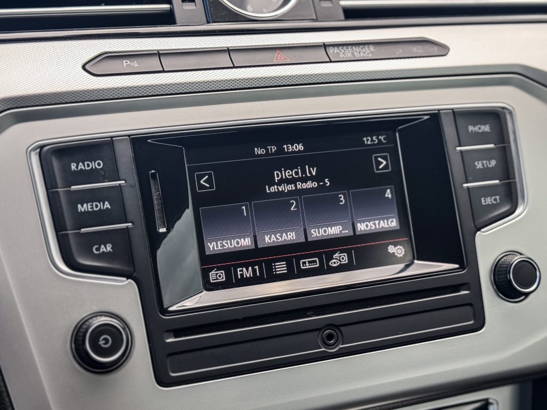 VW PASSAT
