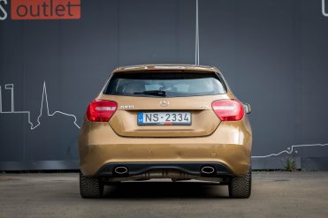 MERCEDES BENZ A180