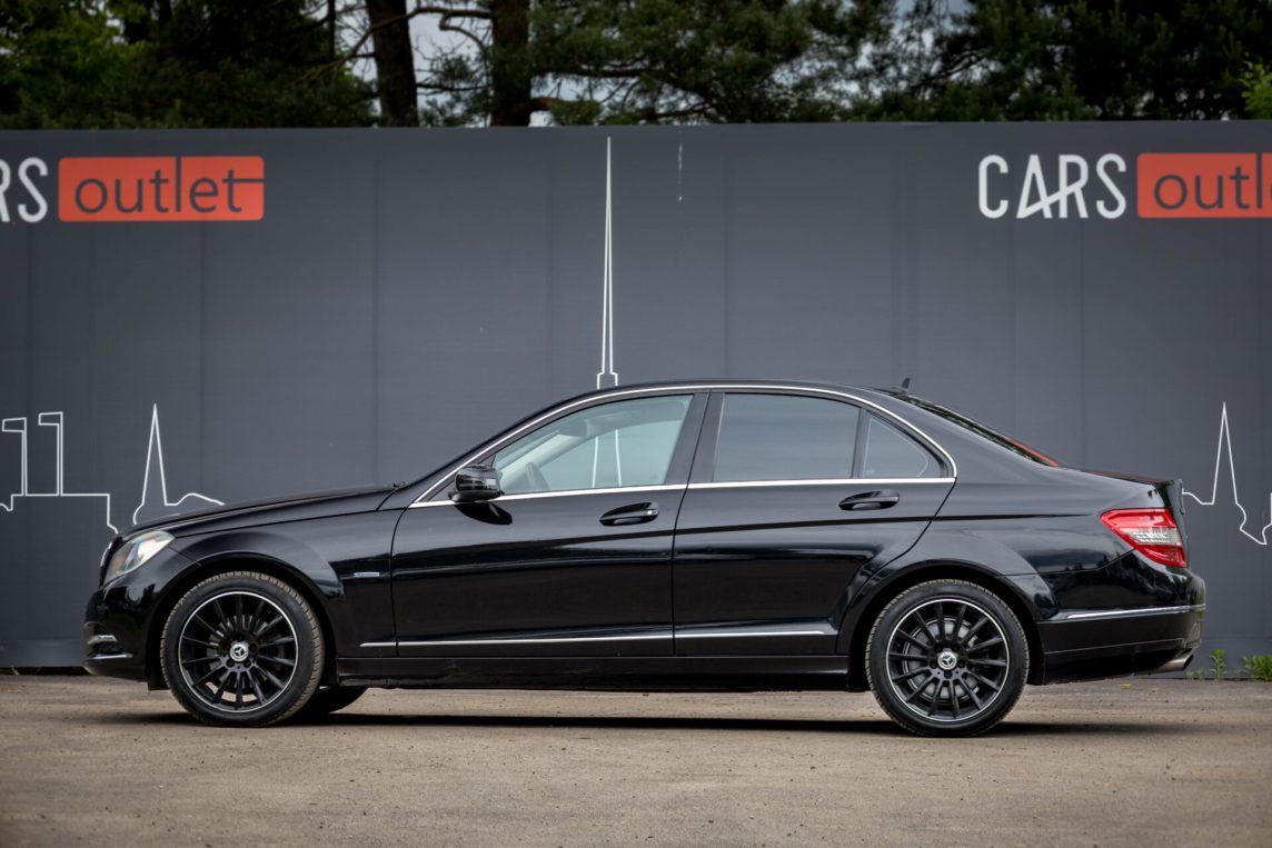 MERCEDES BENZ C 200