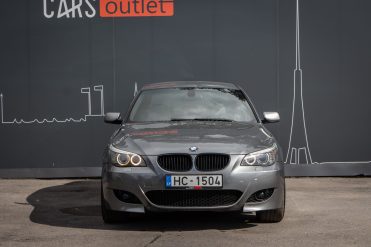 BMW 525