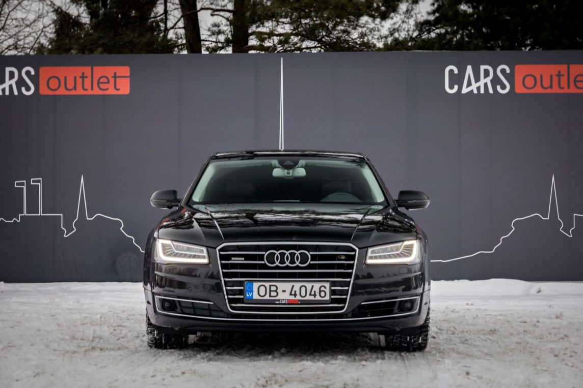 AUDI A8