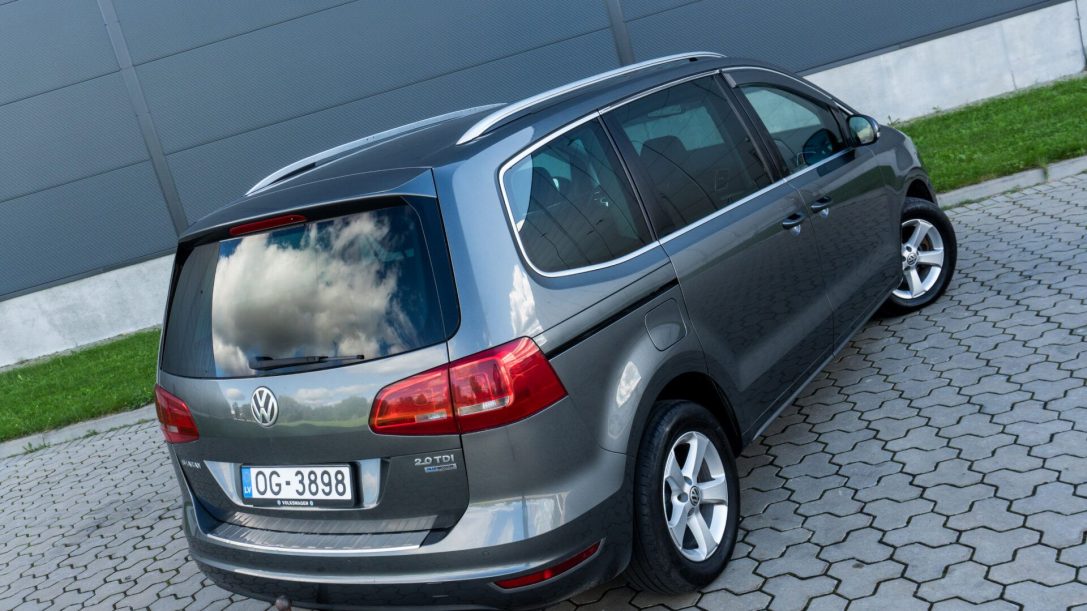 VW SHARAN
