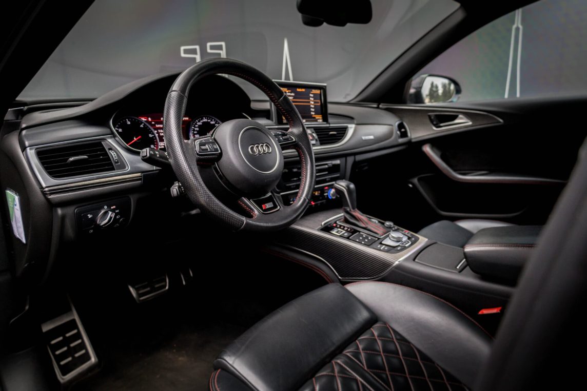 AUDI A6 AVANT
