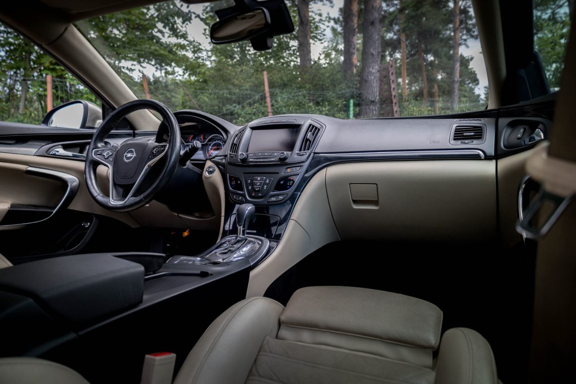 OPEL INSIGNIA SPORTS TOURER SW