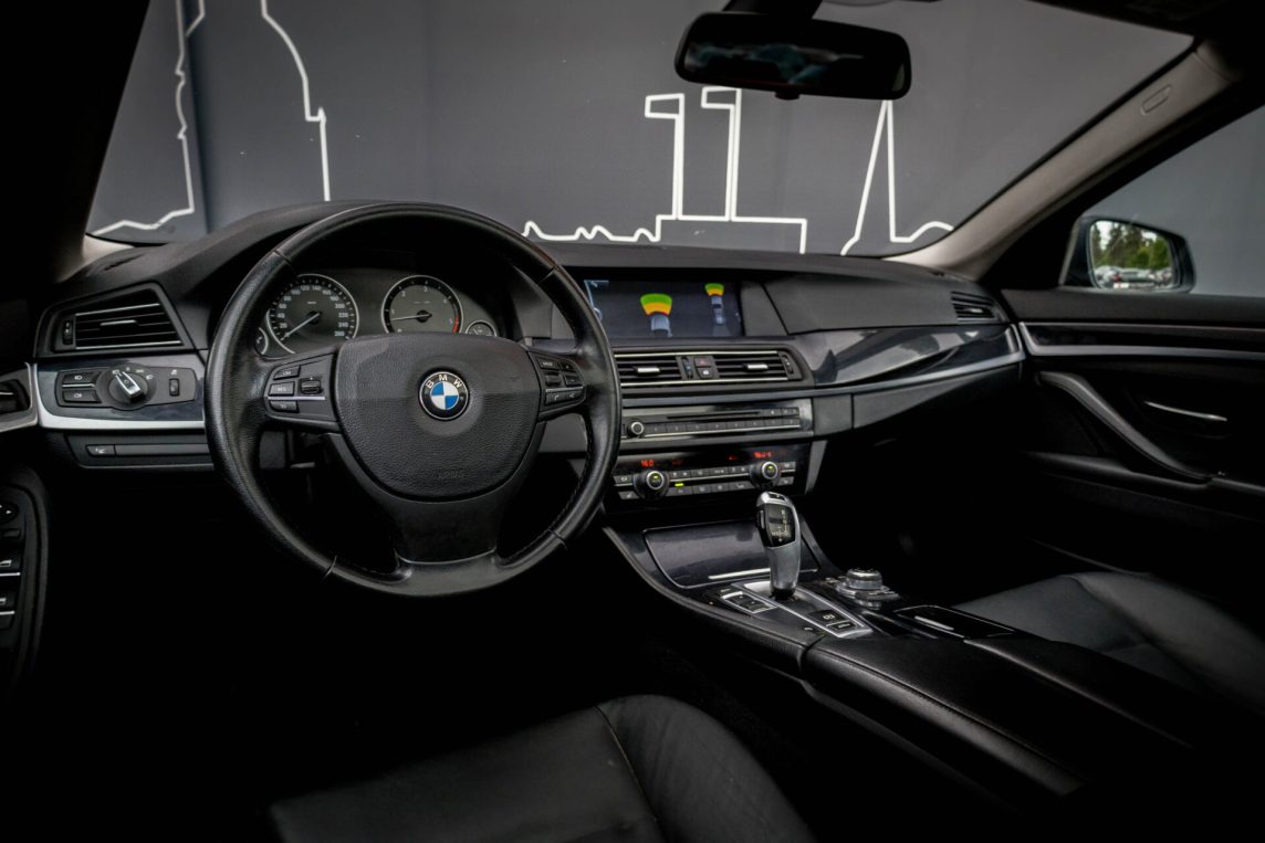 BMW 530