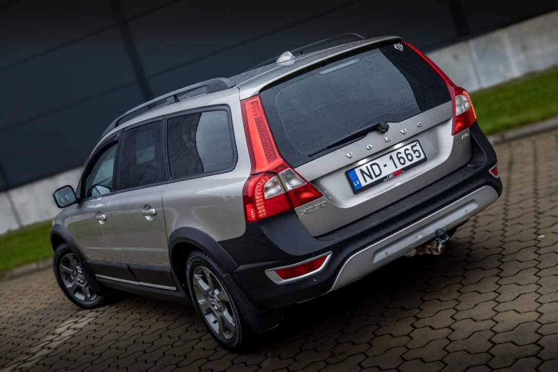 VOLVO XC70