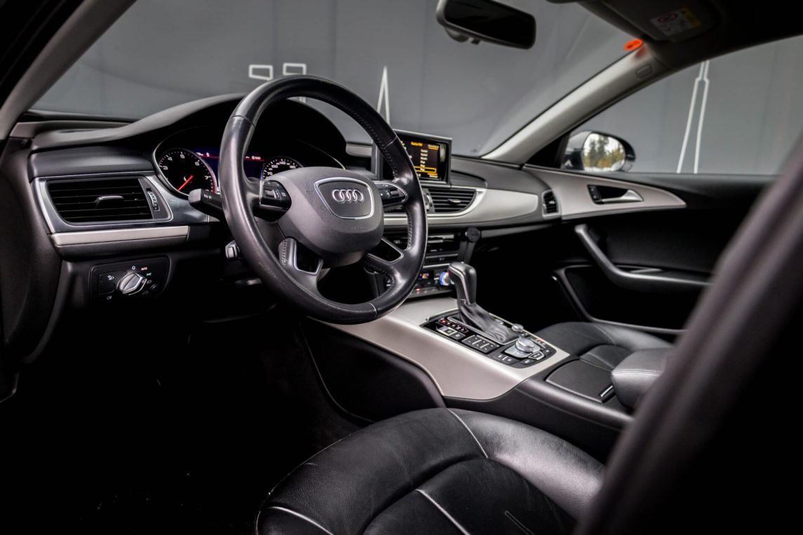 AUDI A6 LIMOUSINE