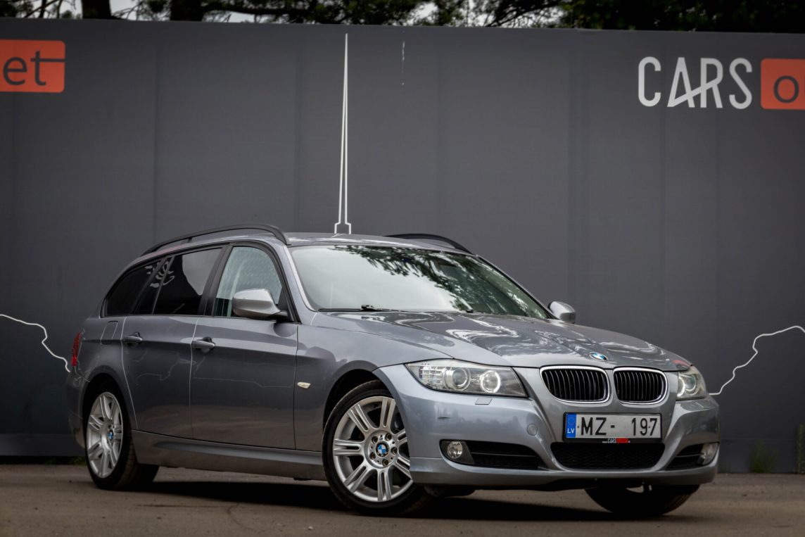 BMW 320