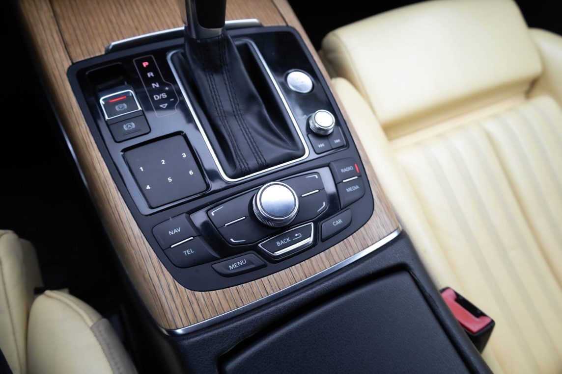 AUDI A6 LIMOUSINE