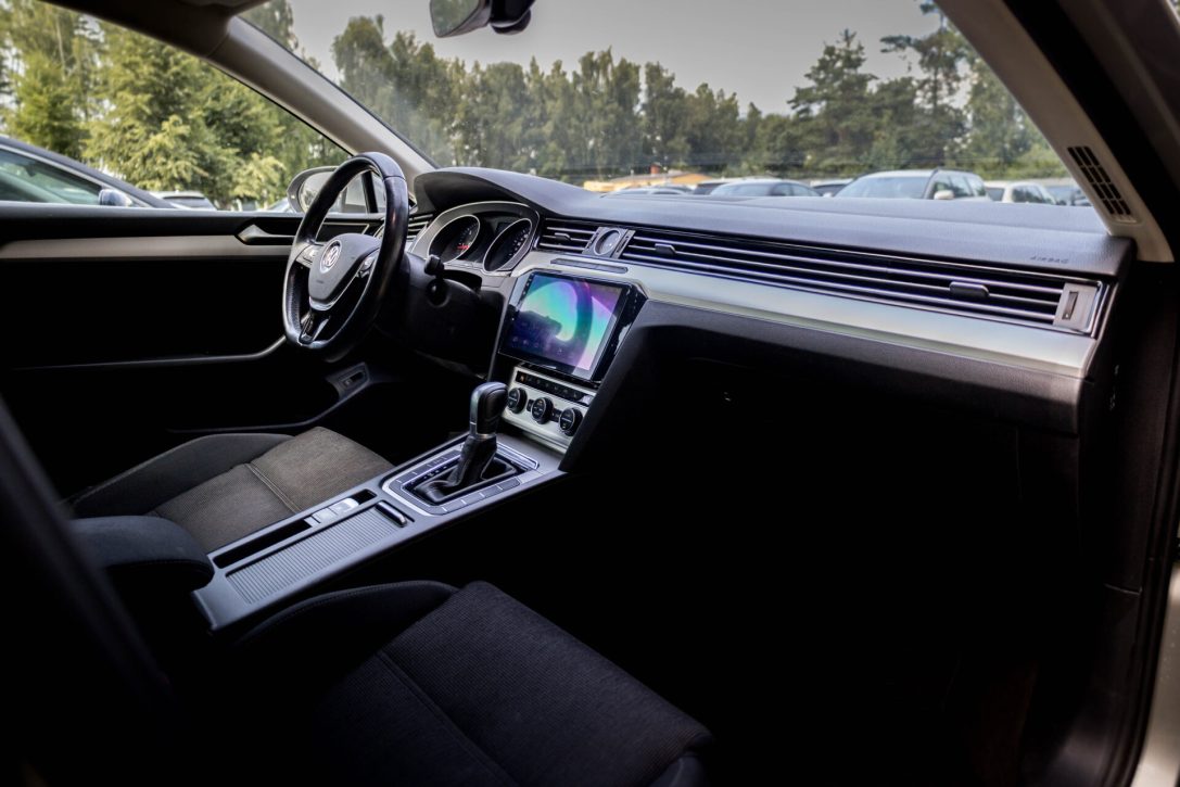 VW PASSAT