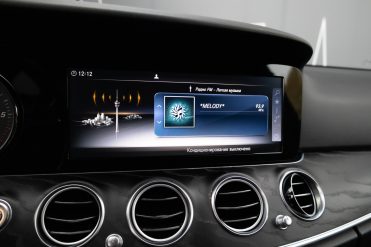 MERCEDES BENZ E 220 D 4MATIC