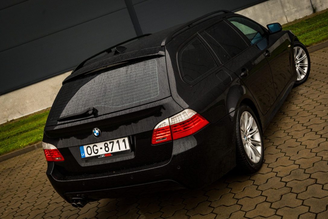 BMW 525