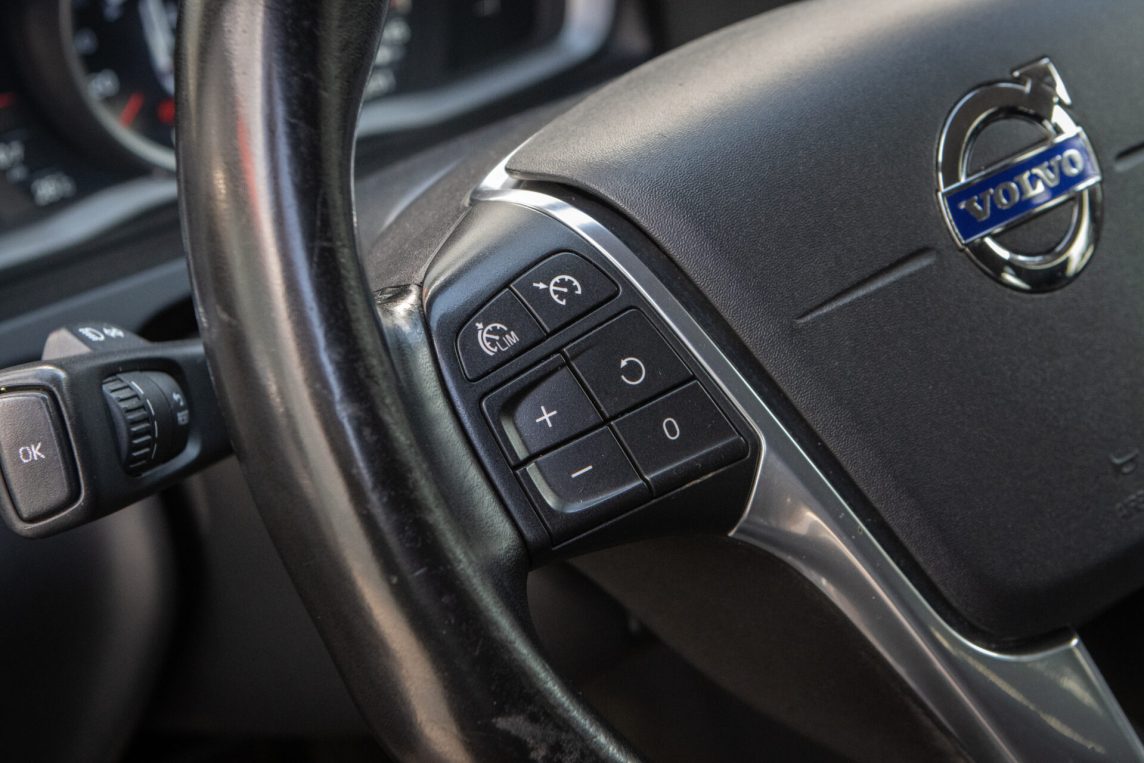 VOLVO V60 CROSS COUNTRY