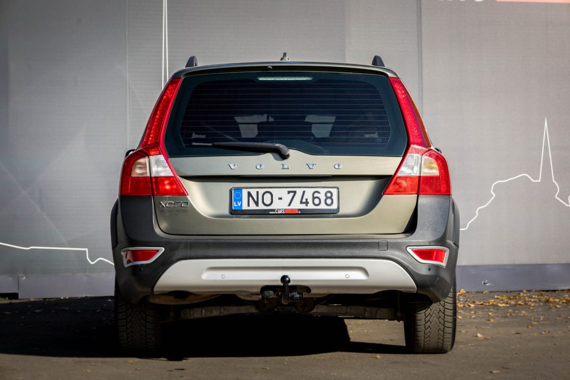 VOLVO XC70