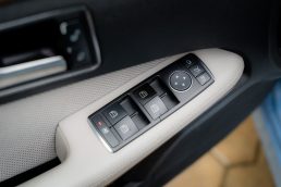 MERCEDES BENZ E350