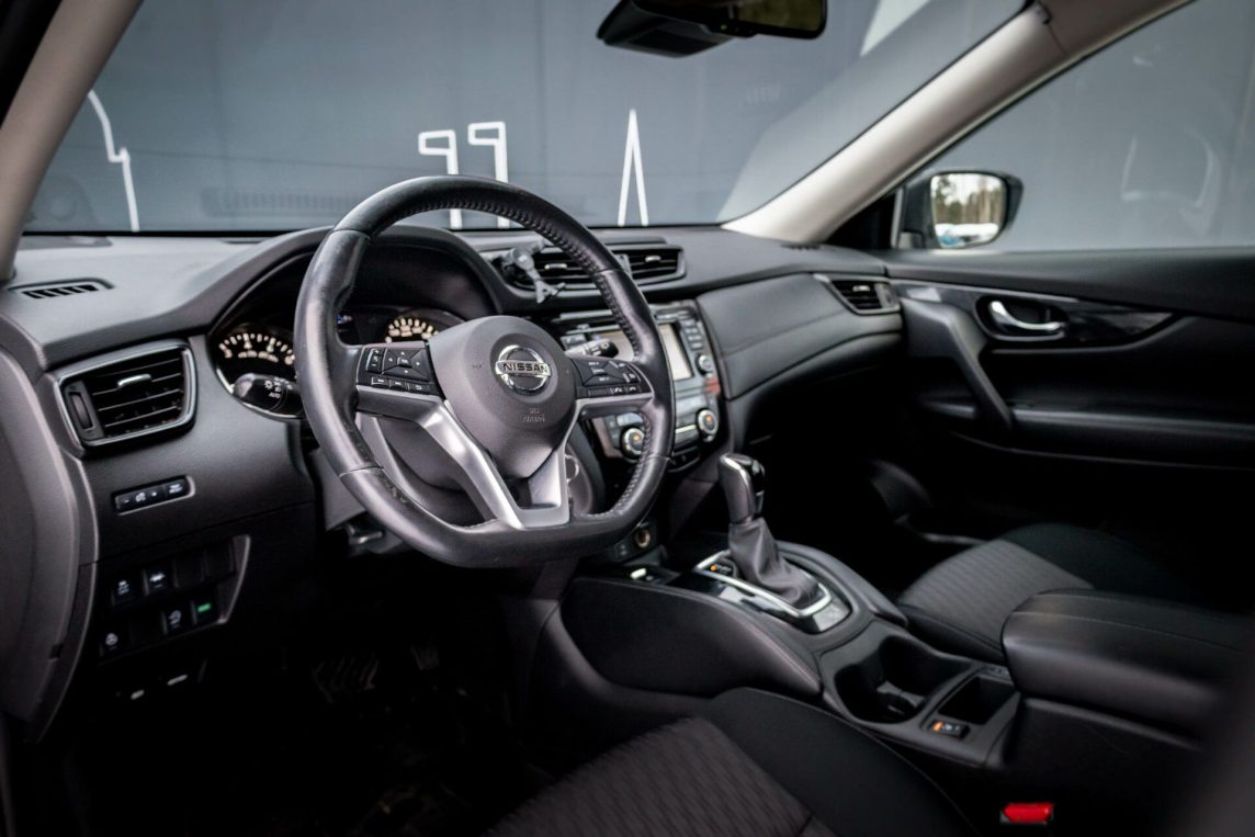 NISSAN X TRAIL
